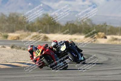 media/Dec-07-2025-CVMA (Sun) [[3e7d2de5dc]]/Race 10-Formula 40 Open/